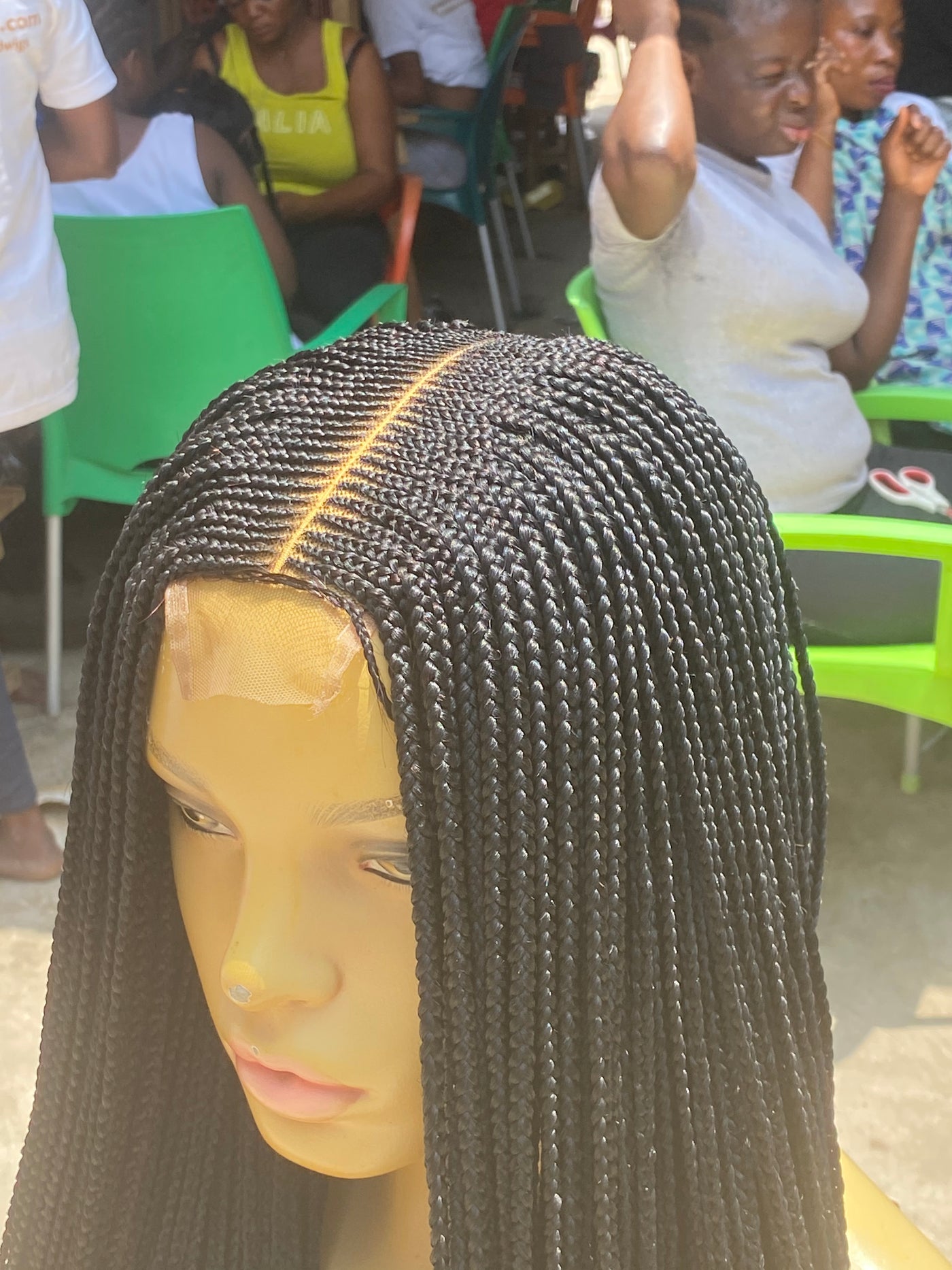 THELMA MIDDLE CORNROW (6 by 2  CLOSURE LACE)